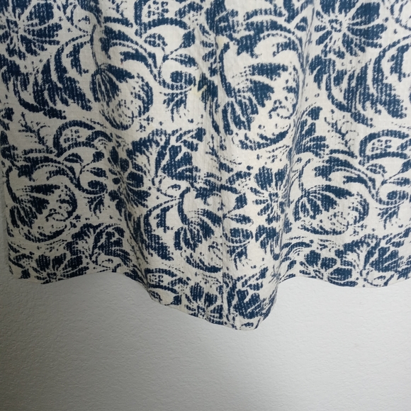Cream/navy floral straples Dress - Picture 6 of 9